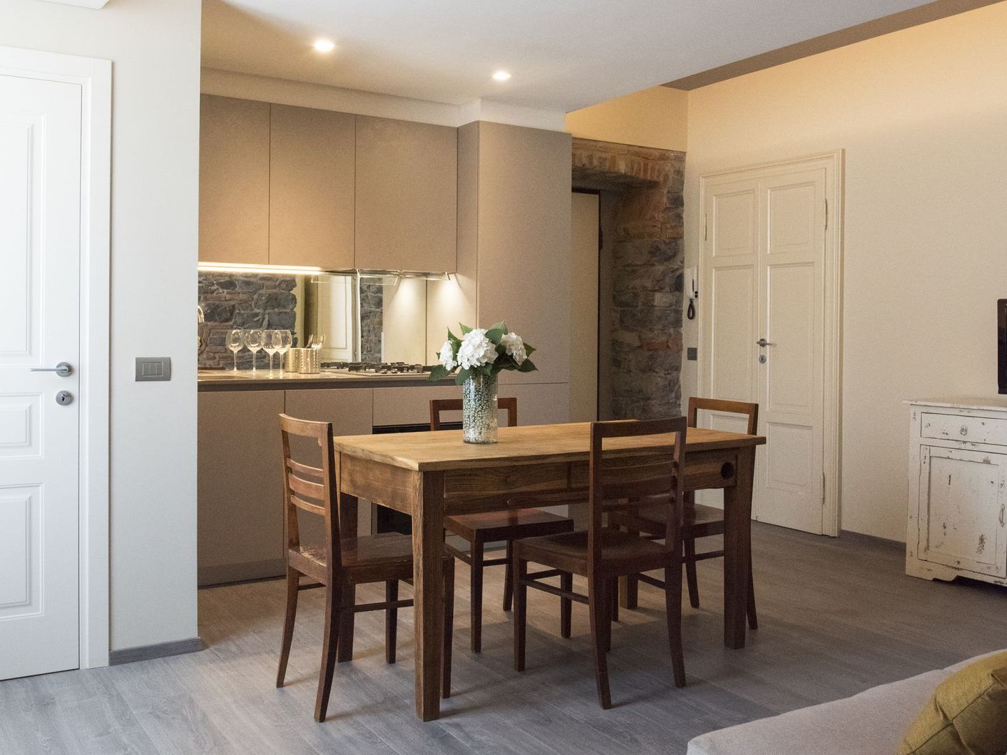 Joivy Elegant 1Br Flat Near City Centre Como Eksteriør billede