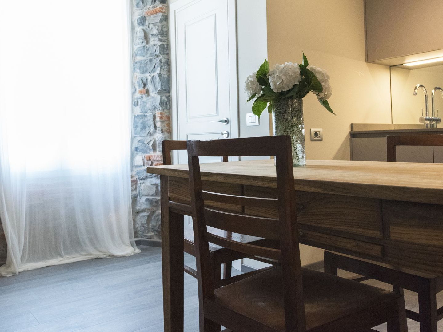 Joivy Elegant 1Br Flat Near City Centre Como Eksteriør billede